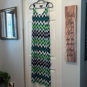 Women’s maxi dress. Small